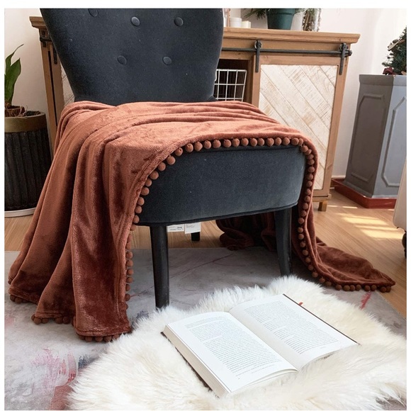 Warm Brown Pompom Fringe Chic Cozy Soft Throw Blanket/Cover - Picture 2 of 16